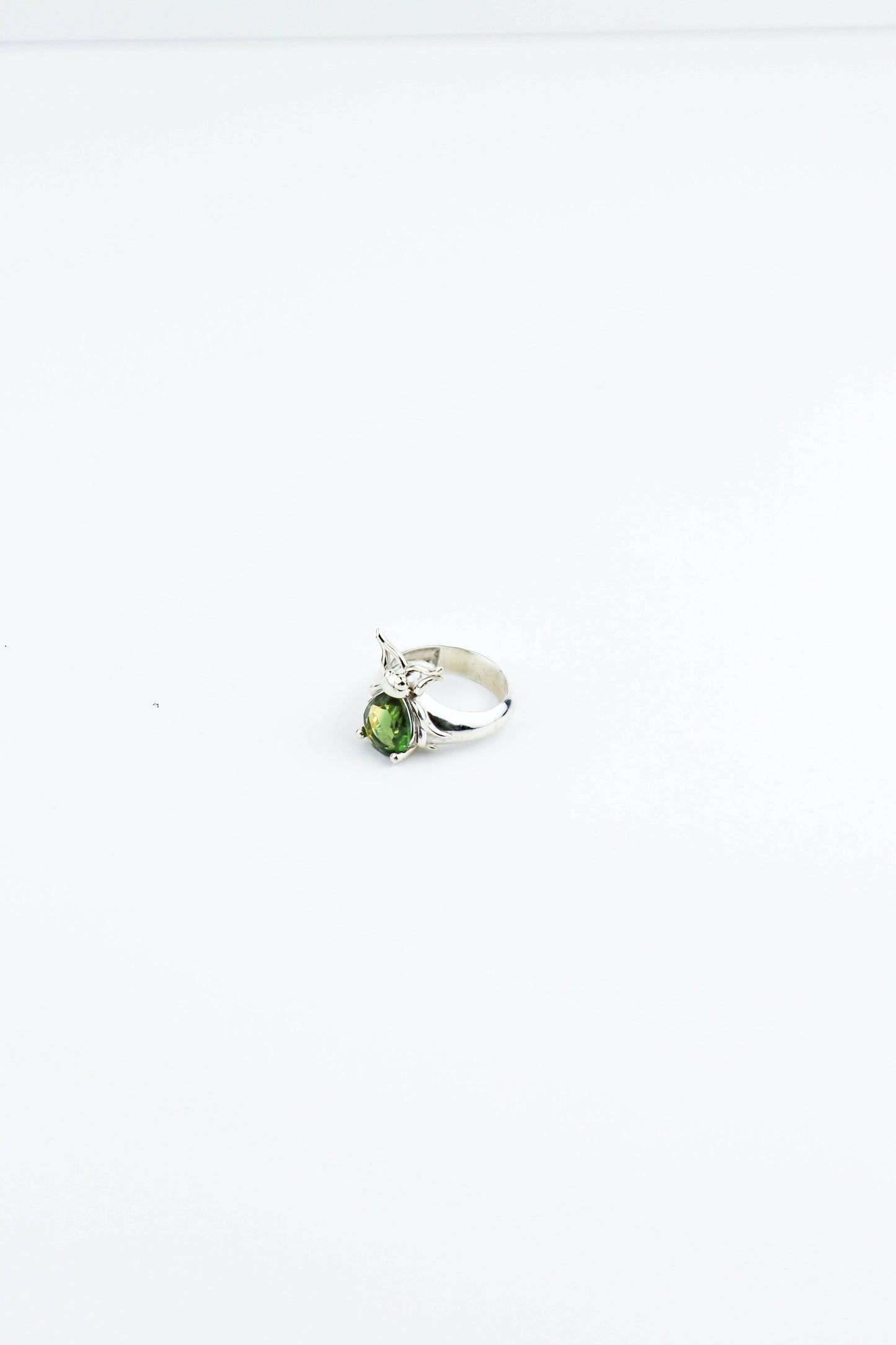 JEWEL BEETLE RING