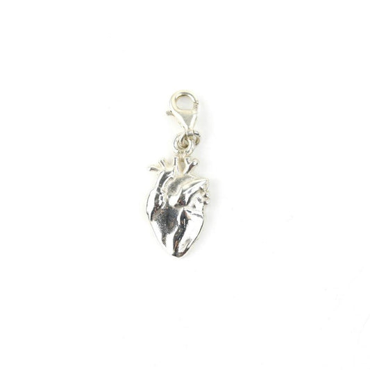 CHARM CORAZON PLATA